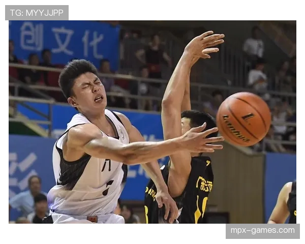 根特防线发挥出色，成功化解对手进攻威胁引发关注