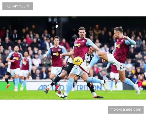 费内巴切新赛季强势回暖,冲击豪门行列成焦点 费内巴切新赛季强势回暖,冲击豪门行列成焦点