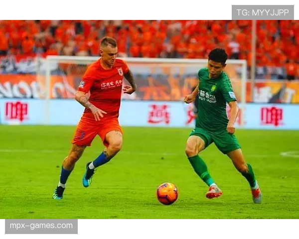 恩里克战术革新持续引领现代足球潮流，彰显团队协作与战术智慧