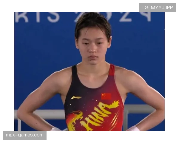 全红婵训练完偷偷吃辣条被教练抓包，这届奥运冠军也太真实了吧